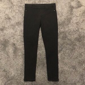 Women’s Old Navy black denim jeggings